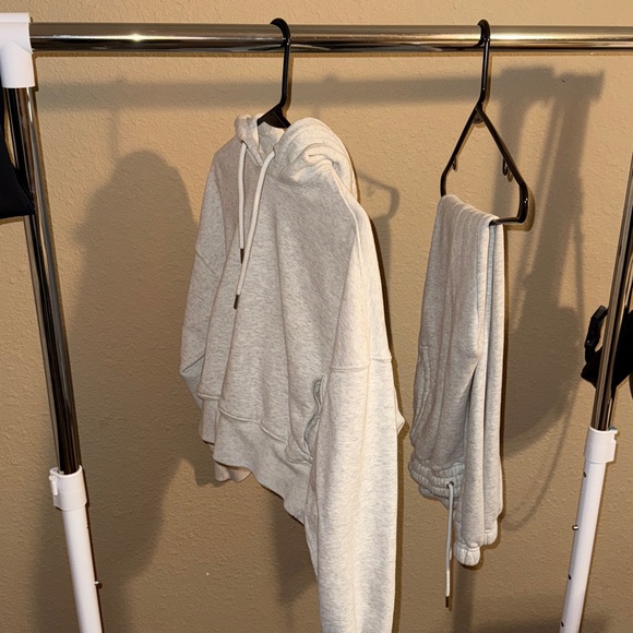 Abercrombie sweat set - Picture 3 of 10